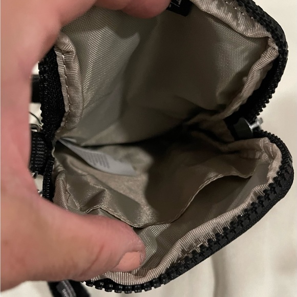 **FLASH SALE** Kipling Crossbody NWT - Picture 4 of 4